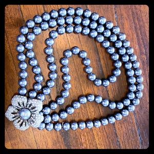 Banana Republic Black Pearl choker necklace